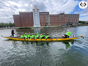 Auf dem Wasser - Rückkehr nach dem Rennen